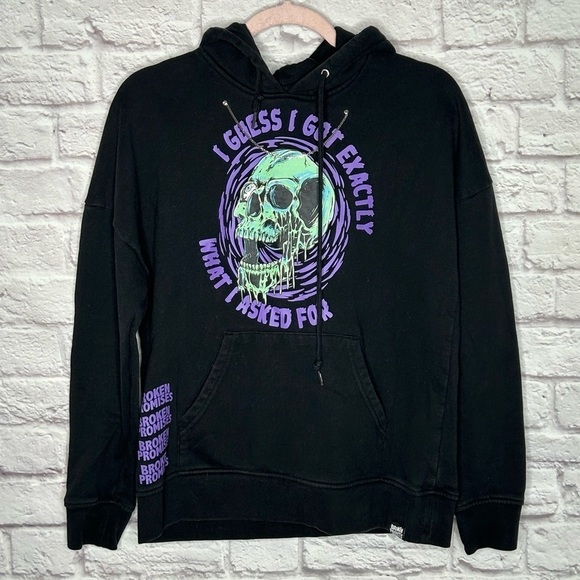 Broken Promises Jinxed Chain Skull Hoodie - Picture 6 of 16